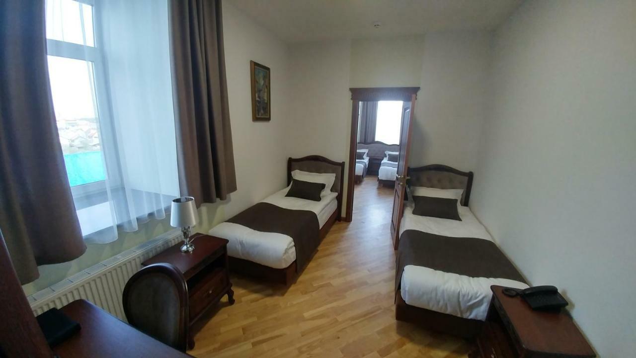 Hotel Meridian Brodi Kültér fotó