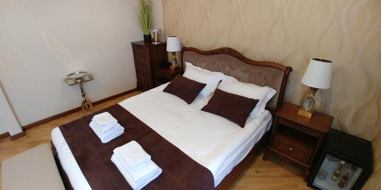 Hotel Meridian Brodi Kültér fotó