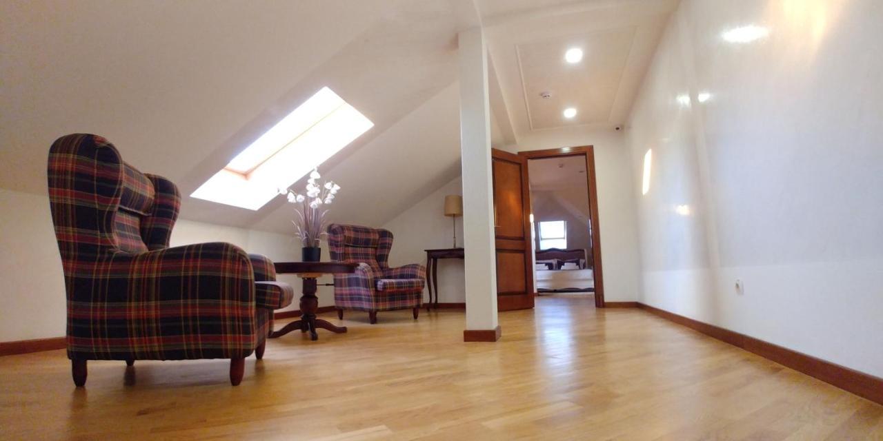 Hotel Meridian Brodi Kültér fotó